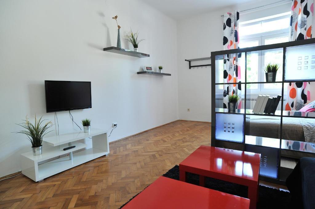 Taban Rooms Zagreb Rum bild